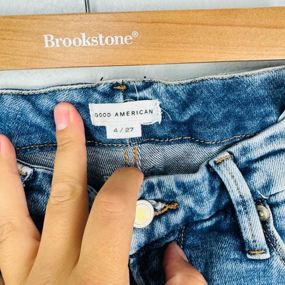 Good American Good Straight High Rise Jeans Light Wash Distressed Pocket 4 / 27 - Picture 6 of 10